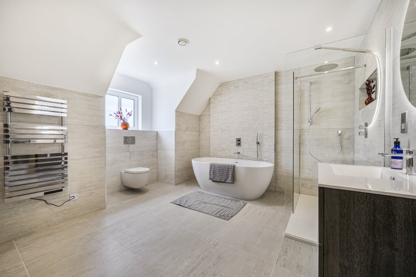 Plot 1 Ensuite 2